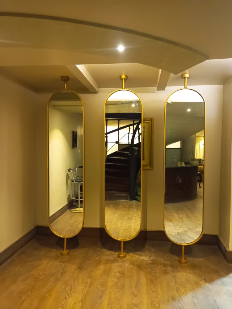 CAPSULE MIRROR FRAME