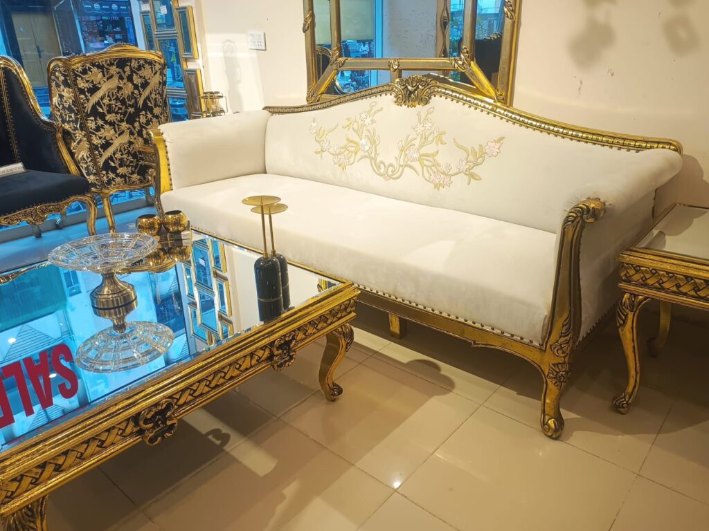 VICTORIA 3 SEATER SOFA WITH MIRRORED CARVED CENTER TABLE SET