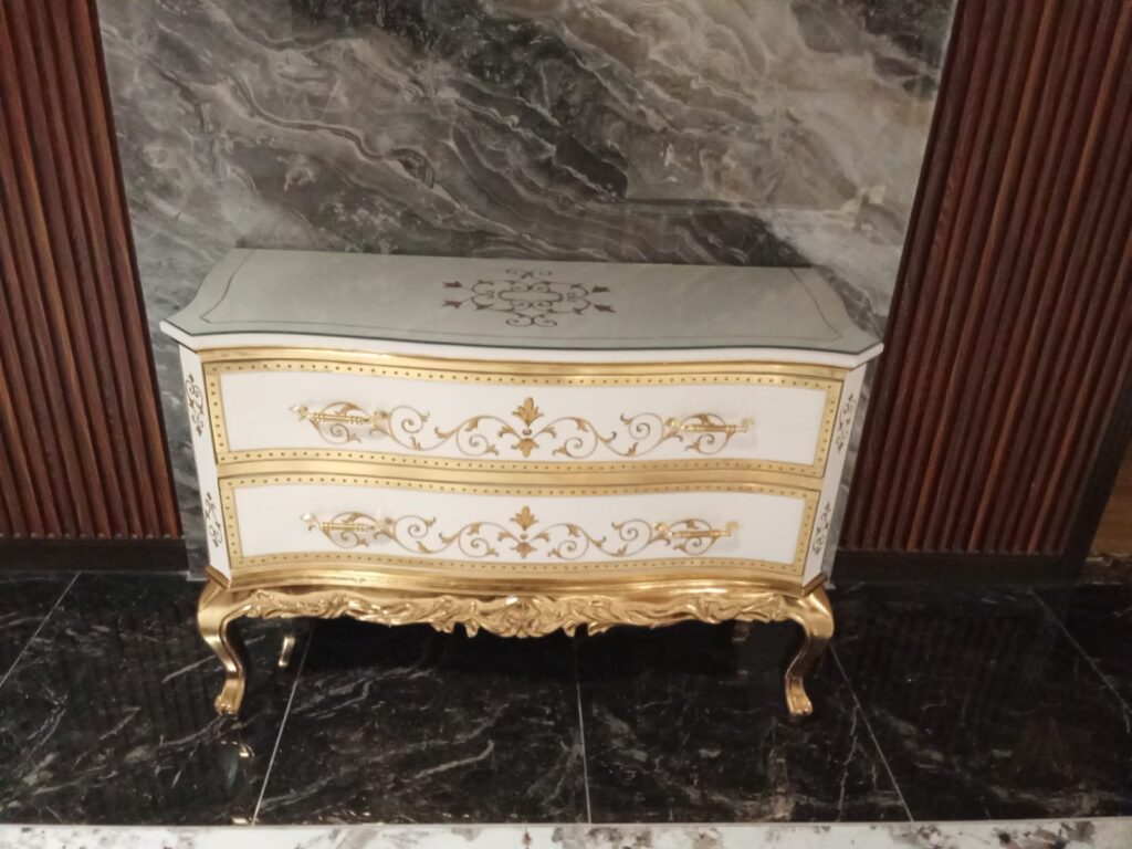 VERSAILLES GRANDEUR CHEST OF DRAWERS