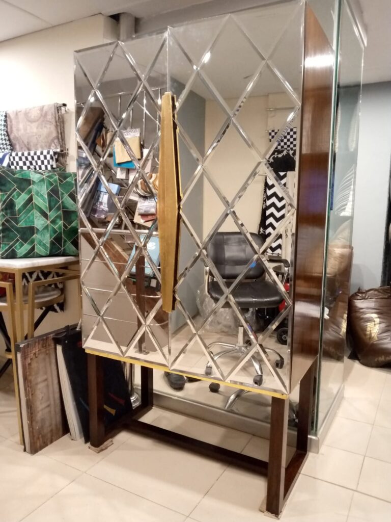 MIRROR & WOOD DISPLAY CABINET