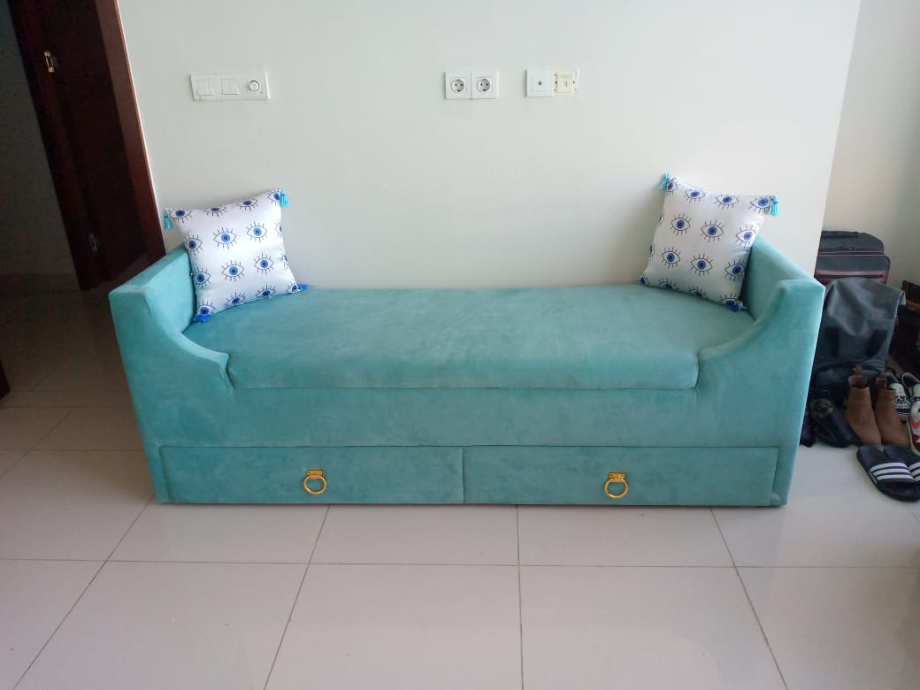 BACK LESS BENCH WITH STORAGE DRAWERS - Image 3