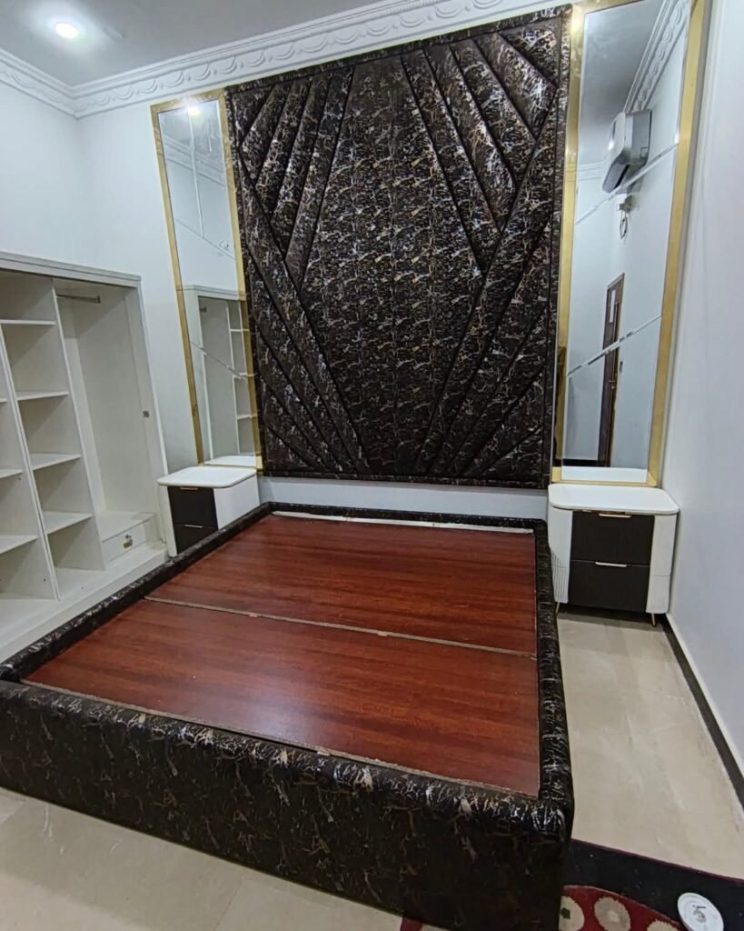 HIGH HEADBOARD BED SET