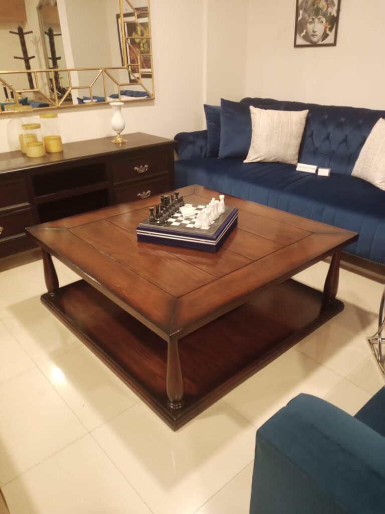WOODEN PILLER CENTER TABLE