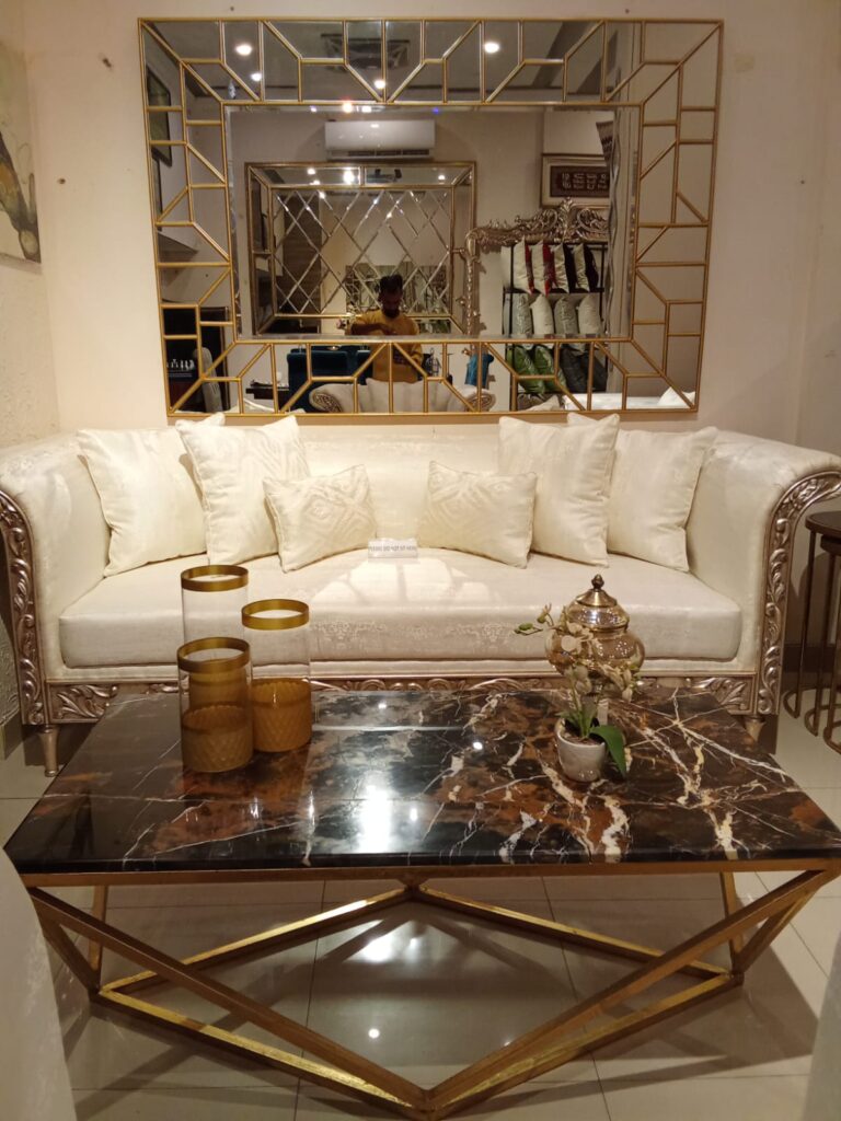 CLASSIC CARVED LUXURY SOFA