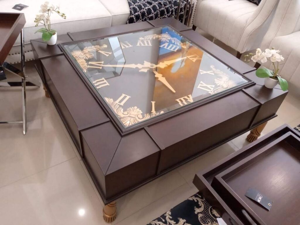 CLOCK CENTER TABLE