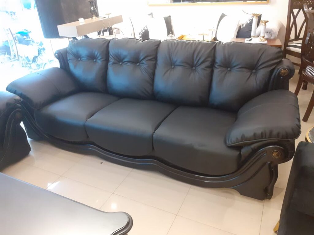 5 SEATER LEATHER SOFAS