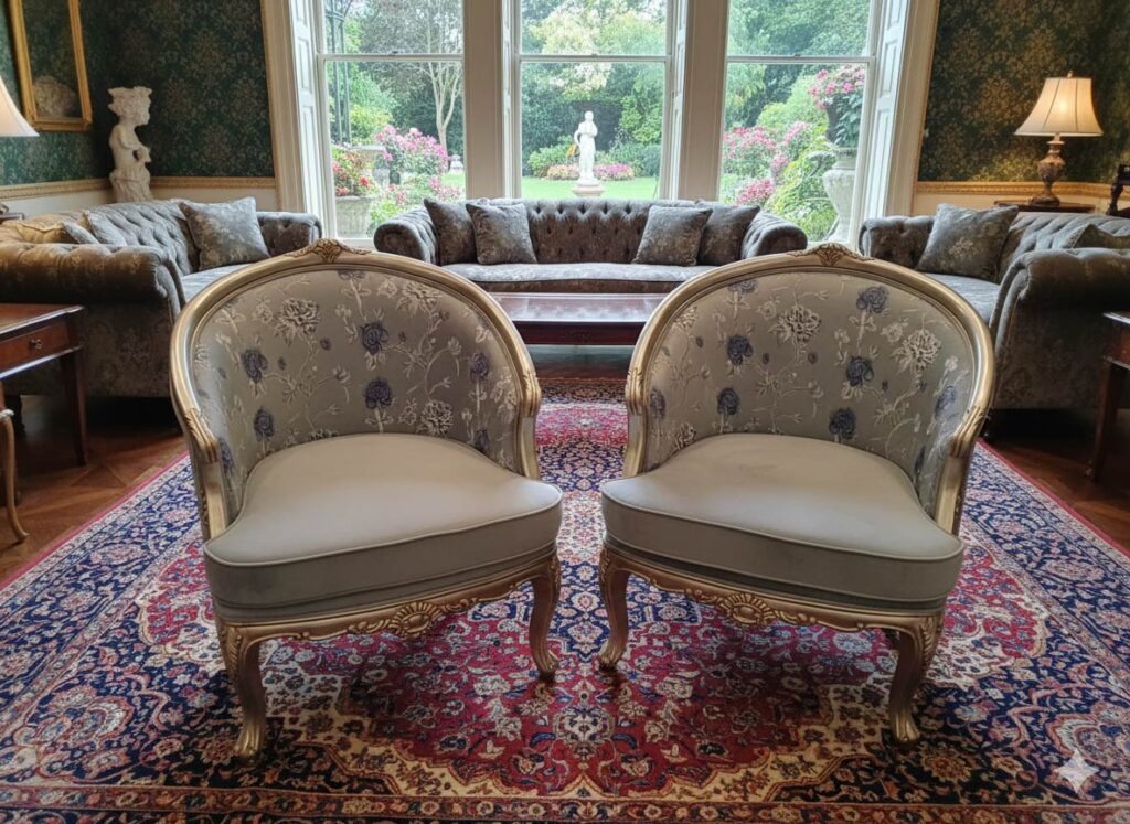 SERAPHINA VINTAGE STYLE FLORAL ACCENT CHAIR IN CHAMPAGNE GOLD