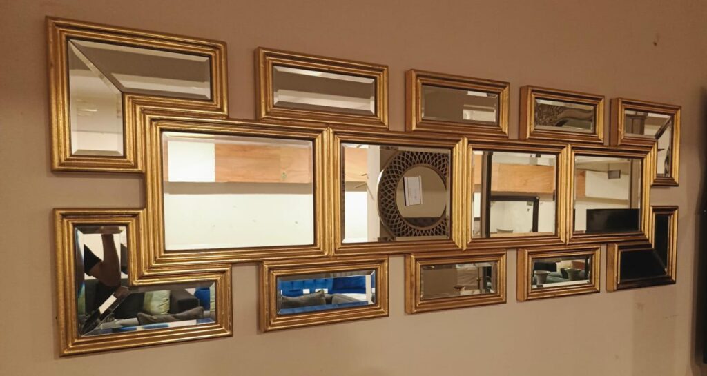 COLLAGE MIRROR