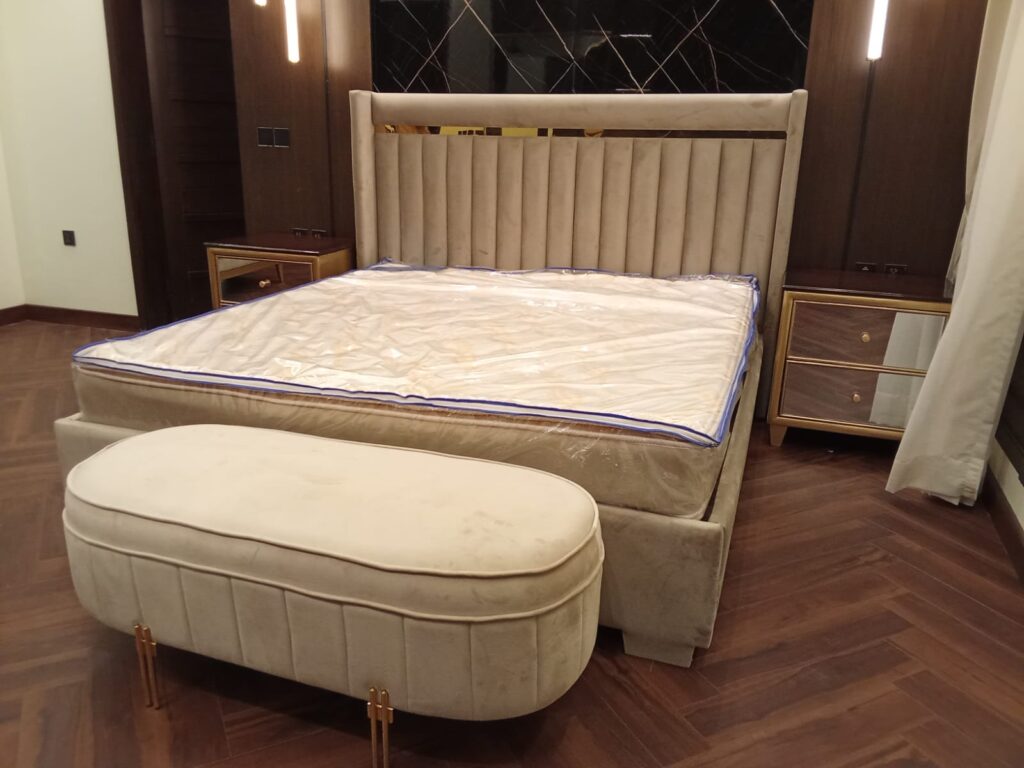 MODERN BED SET
