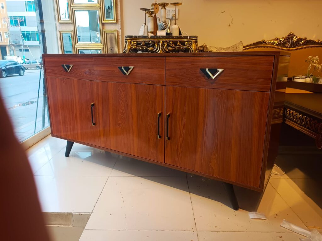 THE PRIME OAK CREDENZA