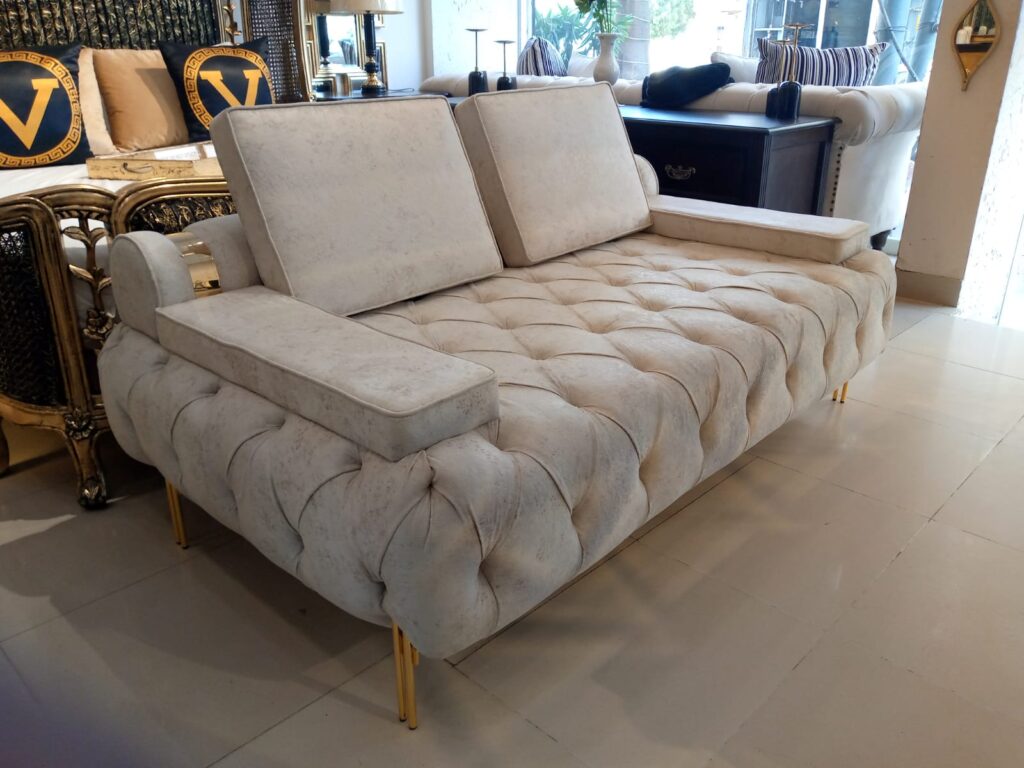 TUFTED SEAT SOFA
