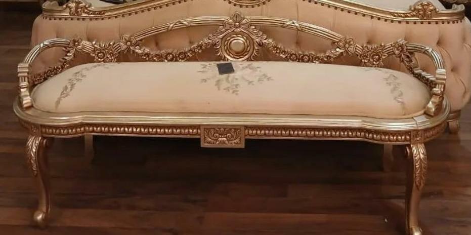 LUXURY ROYAL CARVED BENCH SOFA